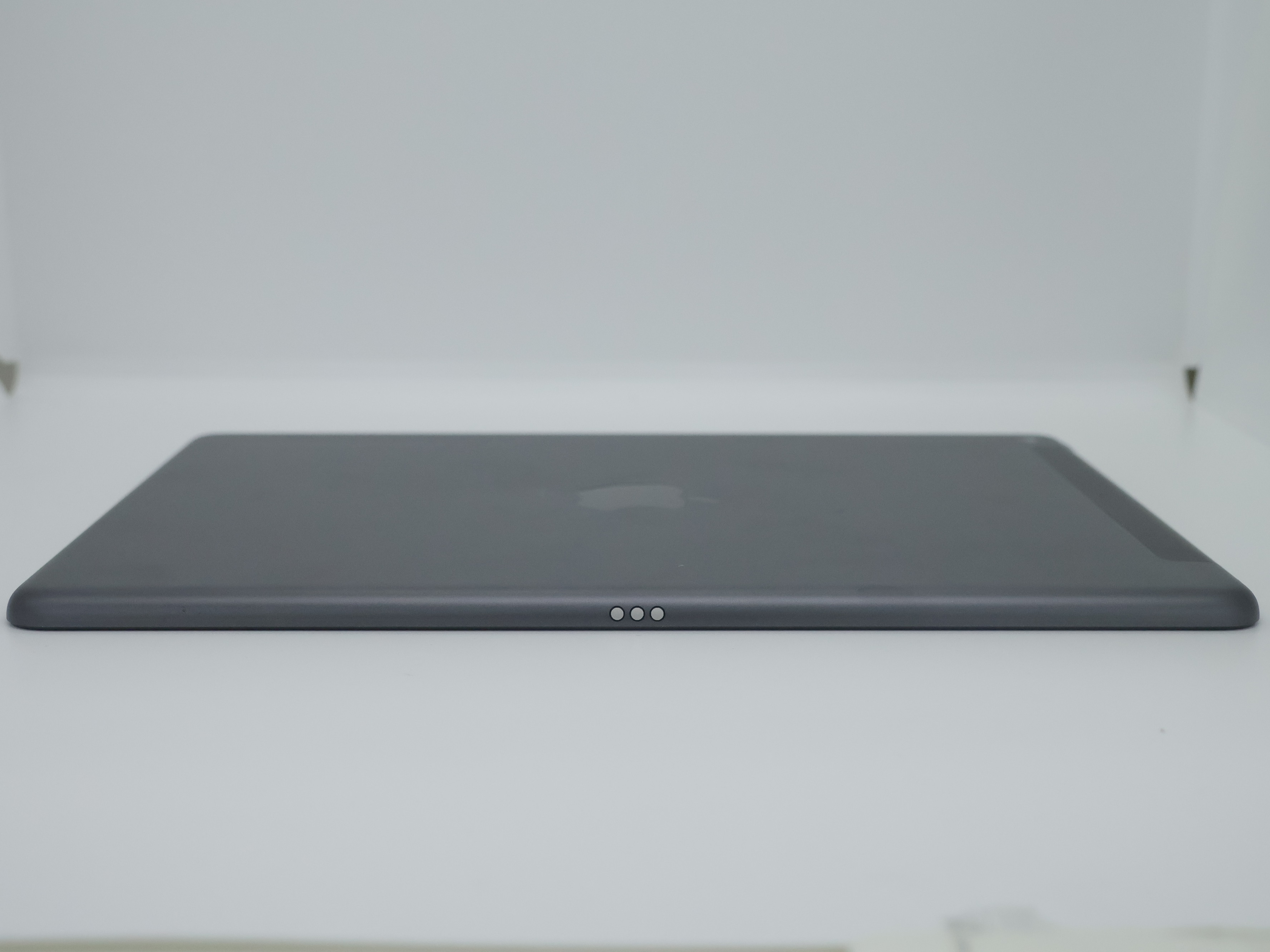 iPad Gen 8 2020 32GB Gray(Xước)