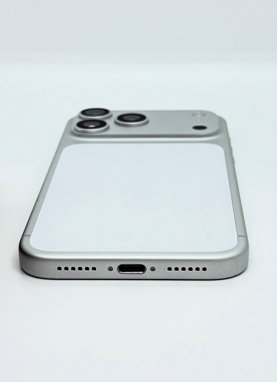 iPhone 17 Pro Max 256GB Silver