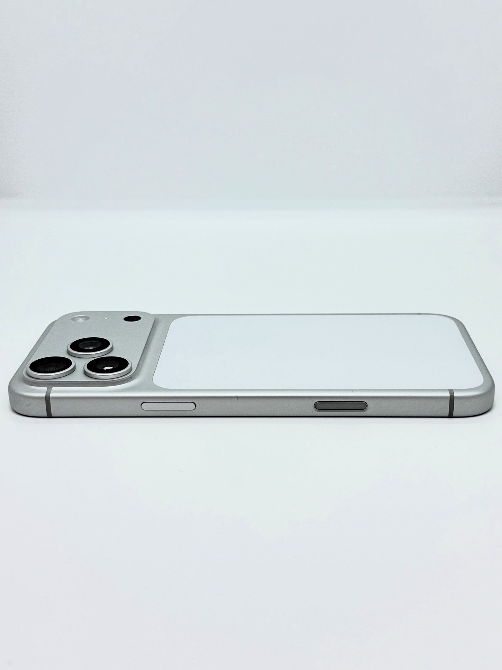 iPhone 17 Pro Max 256GB Silver