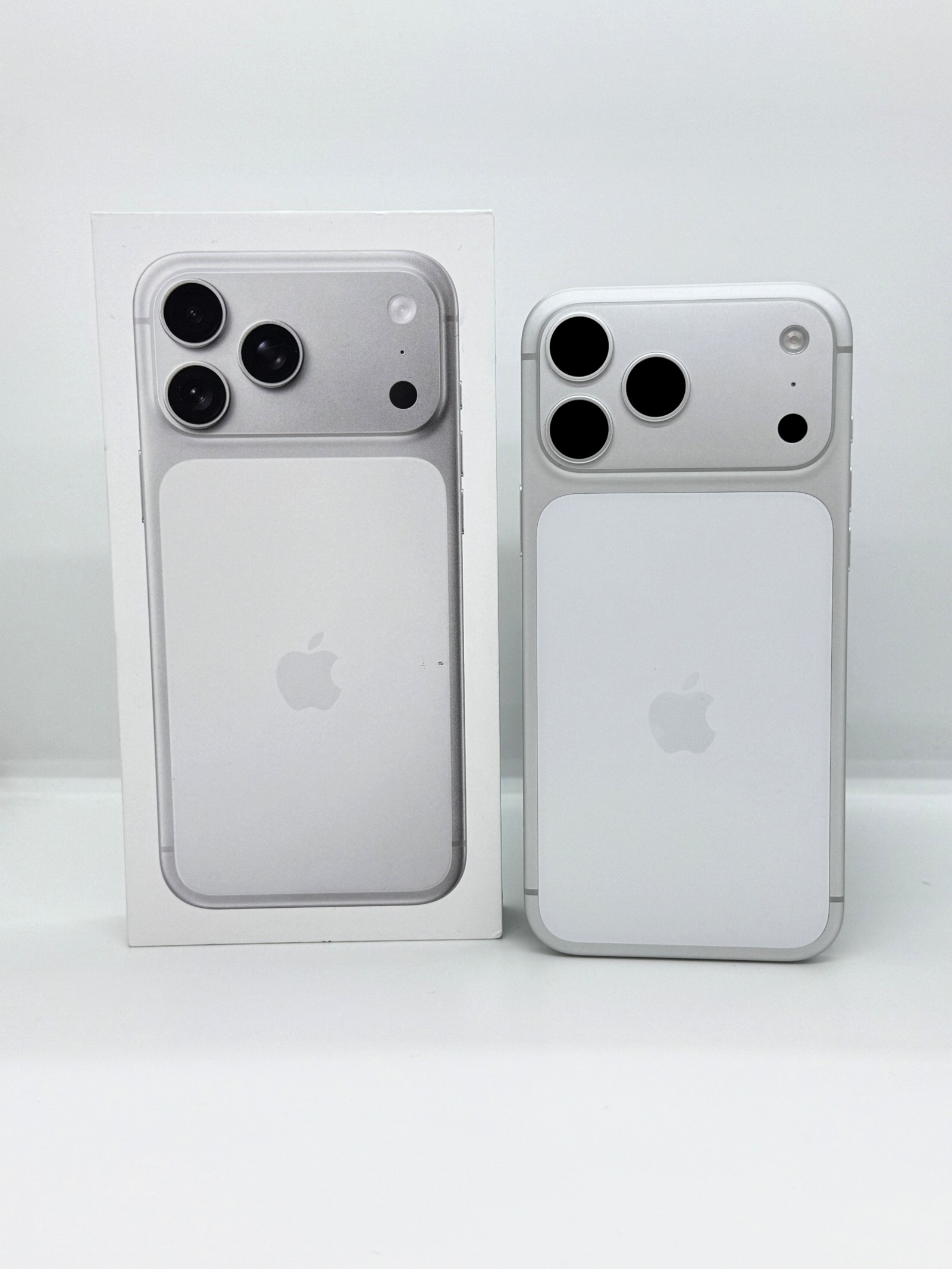 iPhone 17 Pro Max 256GB Silver