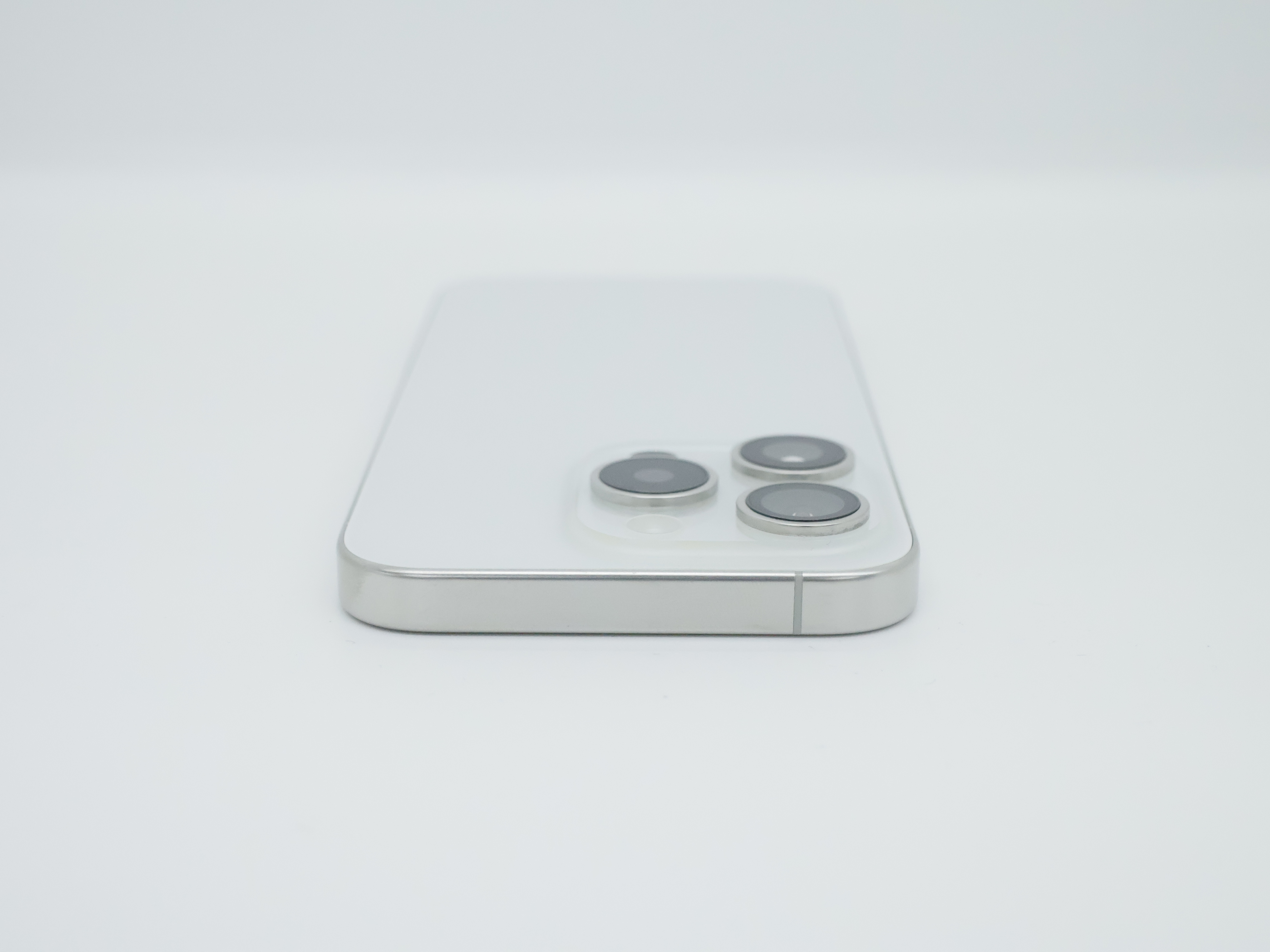 iPhone 15 Pro 128GB White Titan