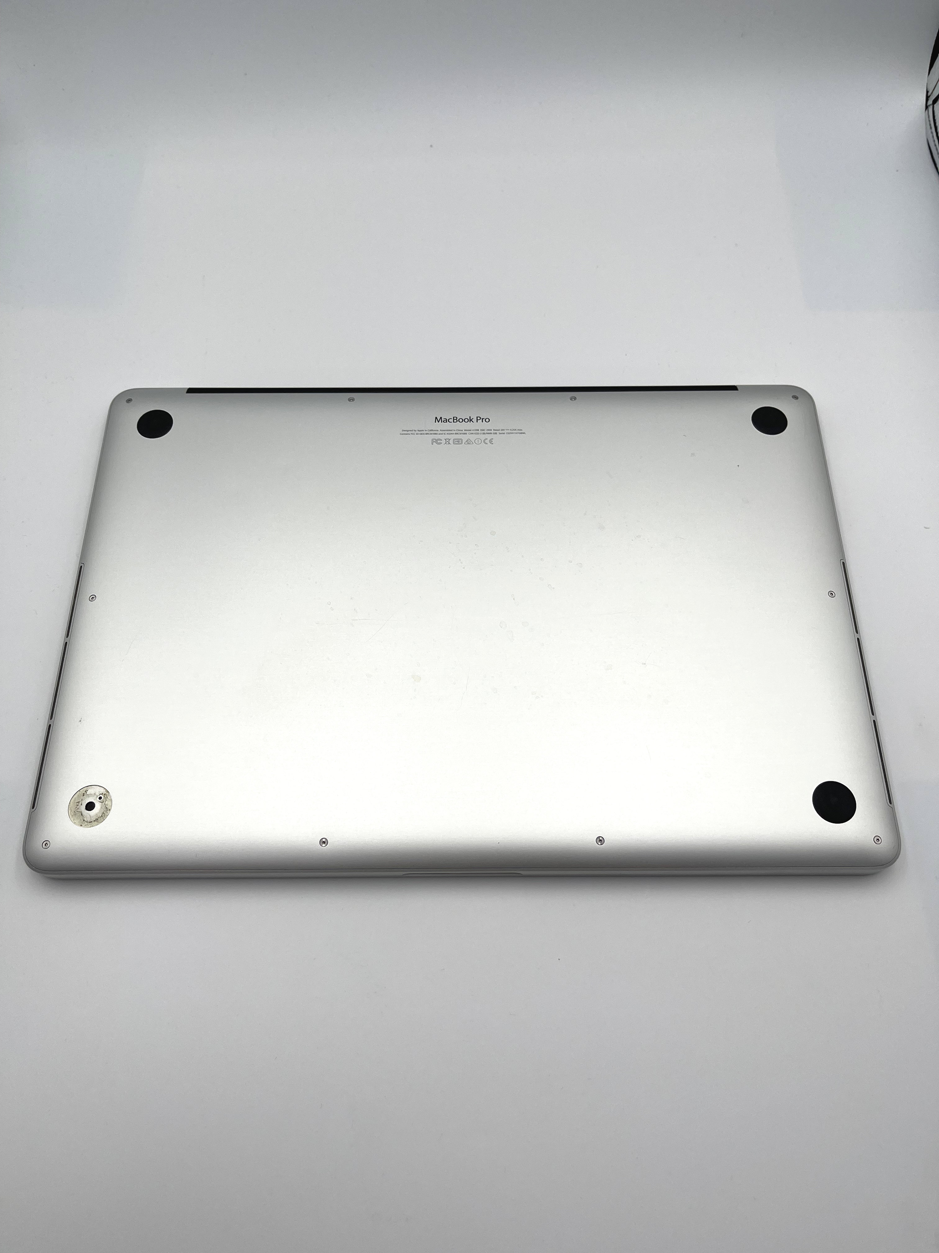 MacBook Pro 2015 15.4 inch i7 16GB 512GB Silver