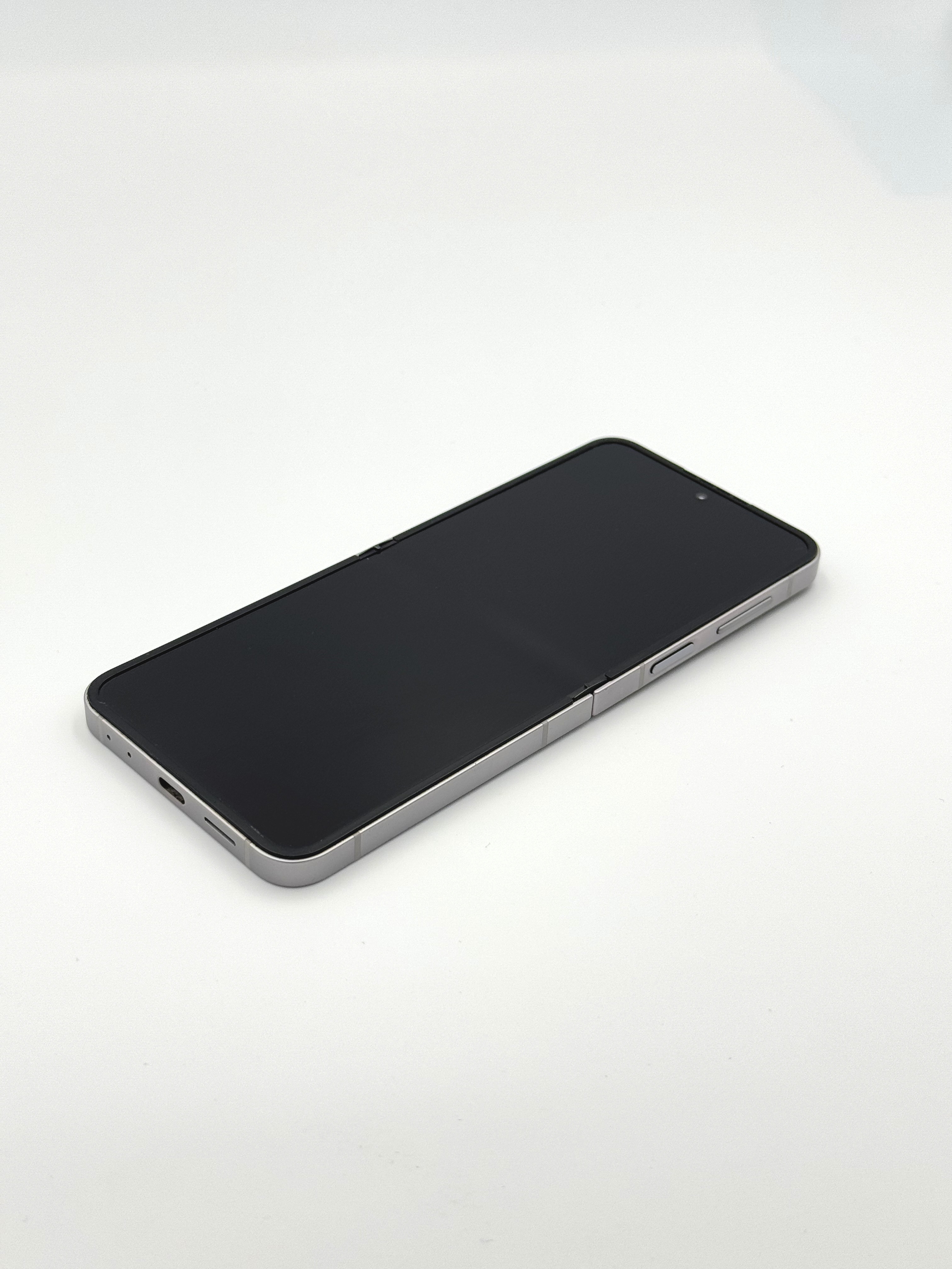 Samsung Galaxy Z Flip 6 256GB Xám Khói