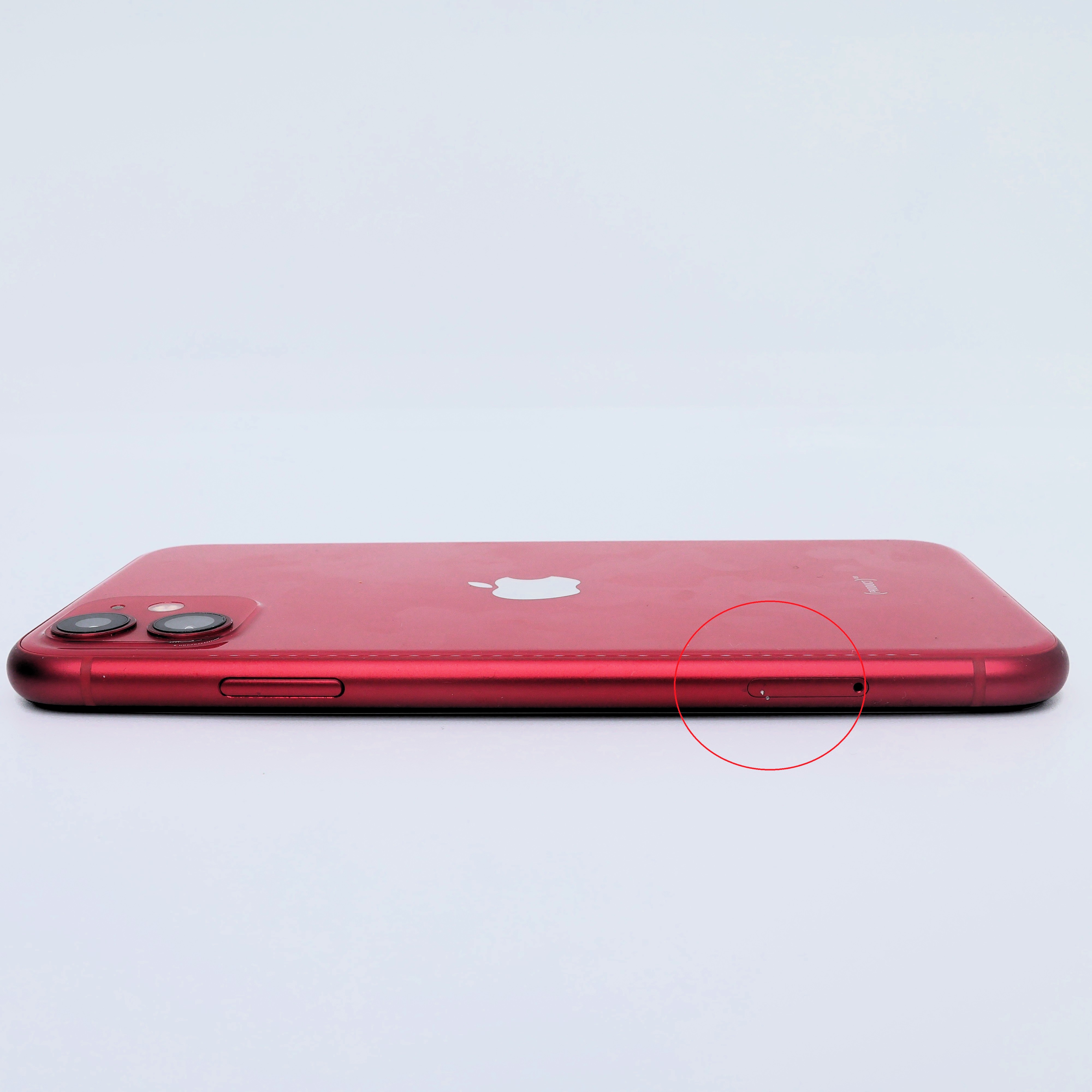 iPhone 11 64GB Red