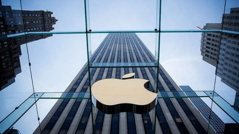 Cú bắt tay bom tấn giữa Apple và Goldman Sachs: Không màng tới lợi nhuận, mục tiêu là 'nhốt' 2 tỷ người dùng iPhone trong hệ sinh thái khổng lồ, đe doạ ngân hàng truyền thống