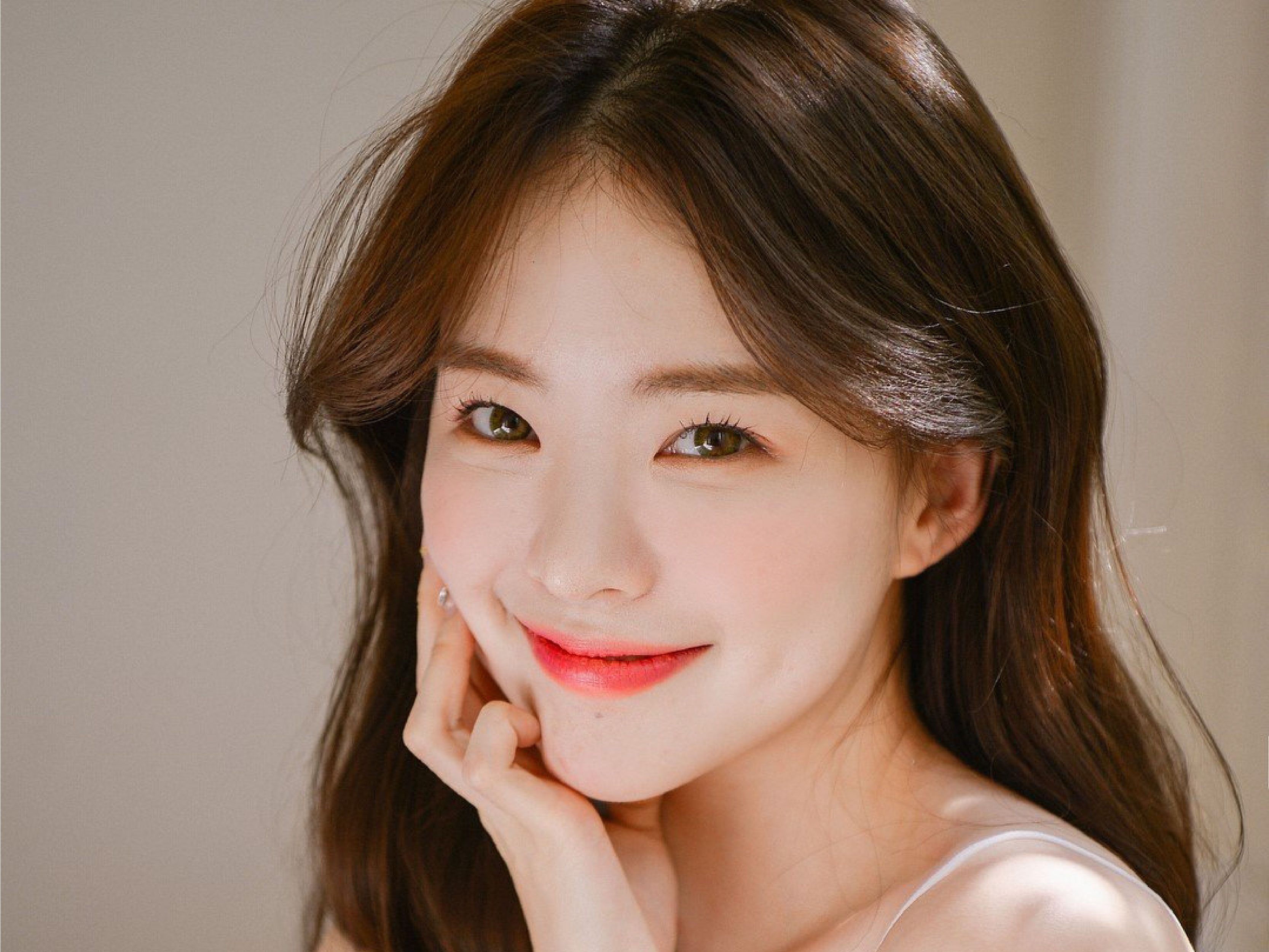 HOT MAKEUP STYLE