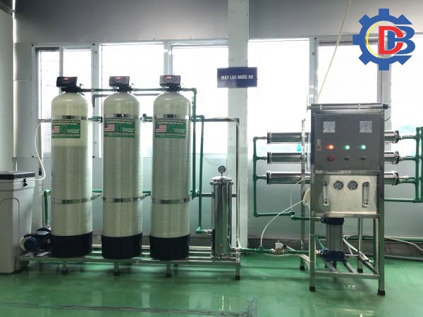 Dây chuyền lọc nước tinh khiết 2000 lít/giờ