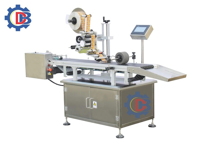 Máy dán nhãn nắp hộp tự động