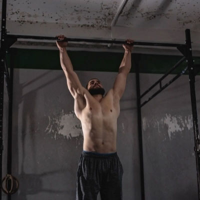 Bài tập đu xà đúng cách trảnh tổn thương