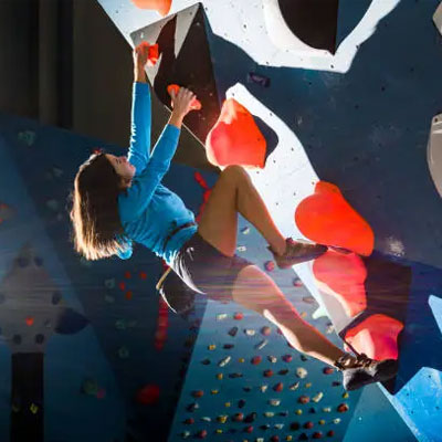 Leo núi là một môn thể thao vận động toàn diện