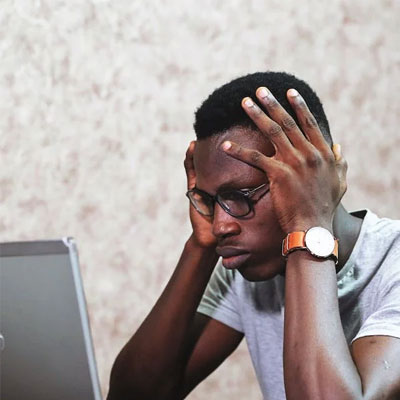 Nên giữ cho đầu óc nhẹ nhàng tránh căng thẳng mệt mỏi