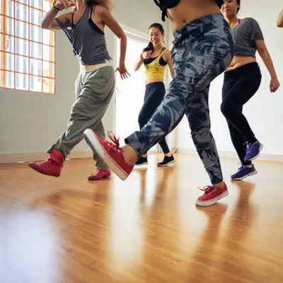 Tập aerobic cũng rất tốt cho sức khỏe và chiều cao của trẻ