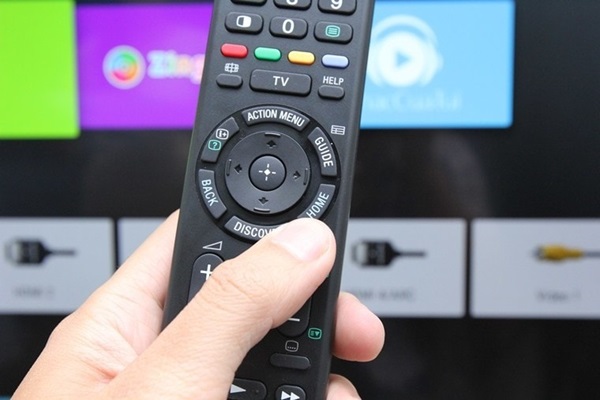 Cách reset Tivi Sony đó là nhấn chọn vào Home