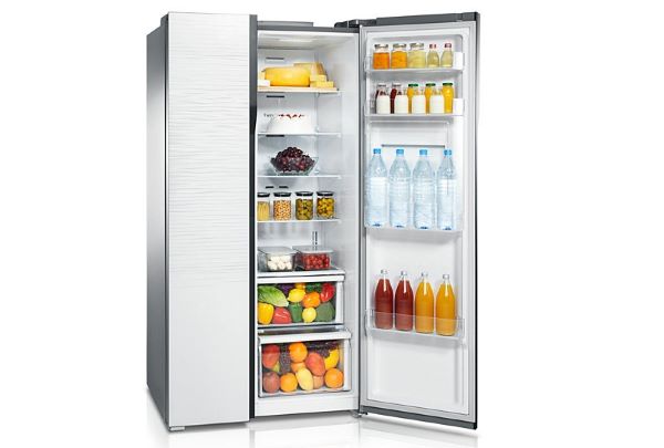 Tủ lạnh Samsung RS554NRUA1J/SV có kích thước lớn, thiết kế sang trọng