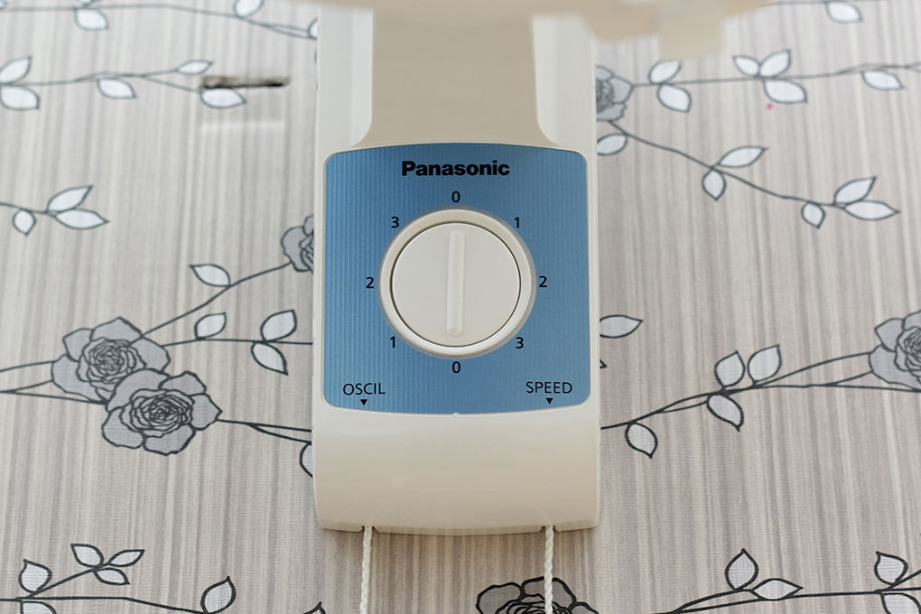 Quạt treo tường Panasonic F-409UB