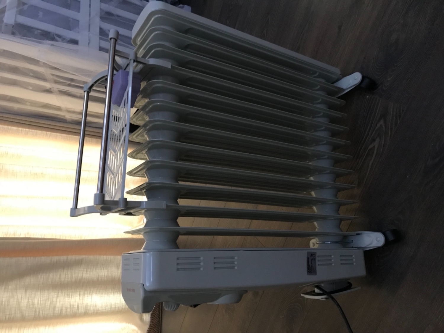 Máy sưởi dầu Tiross 13 thanh TS926-1