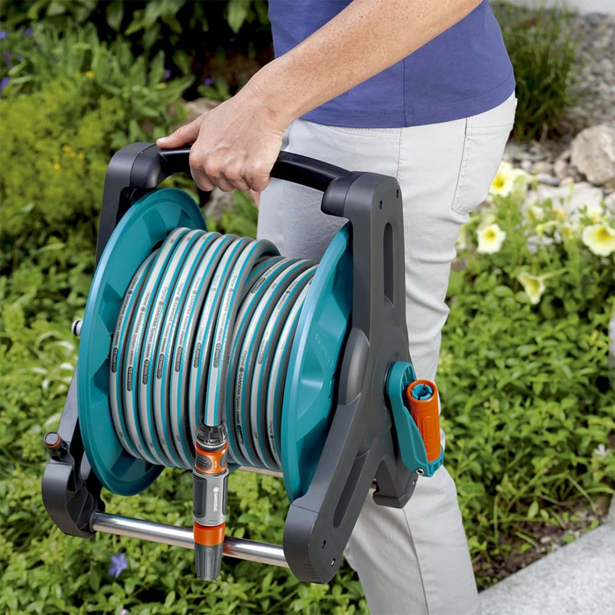 Bộ vòi tưới cây treo tường 20 mét GARDENA 08009