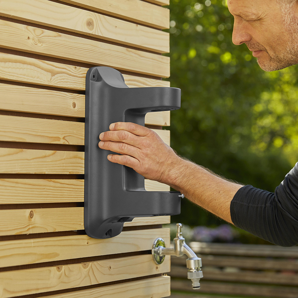 Bộ vòi tưới cây rút dây tự động 30 mét GARDENA 18625