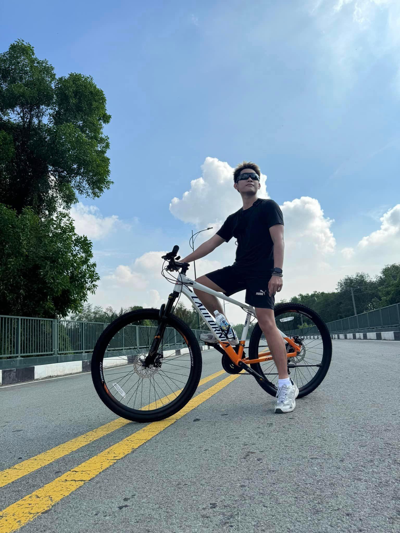 Xe đạp rẻ cho học sinh