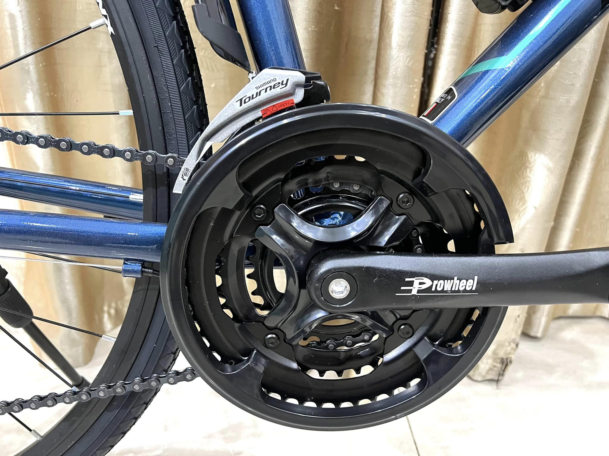 Xe Đạp Trinx Free 2.4  24 số speed