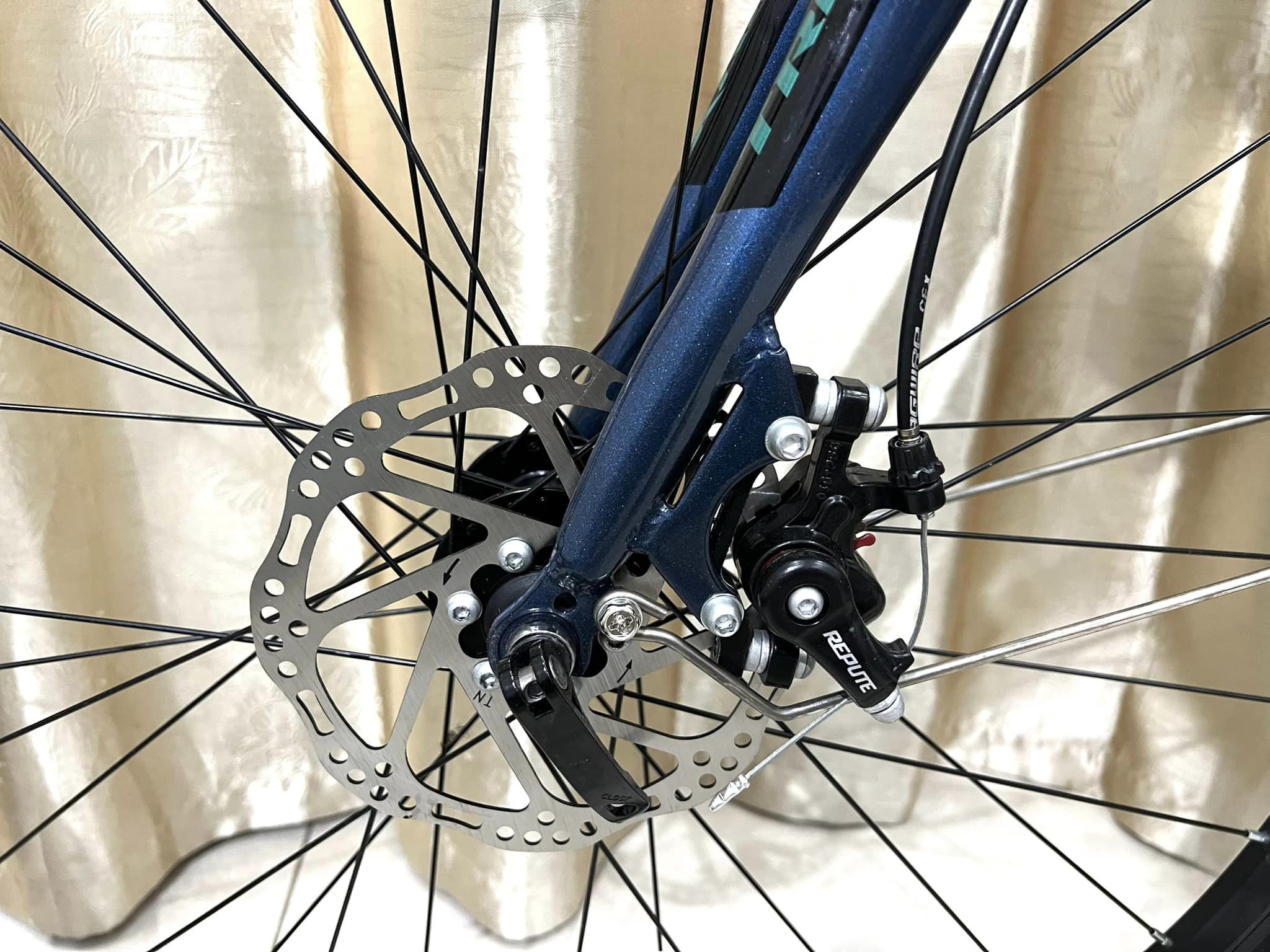 Xe Đạp Trinx Free 2.4  24 số speed