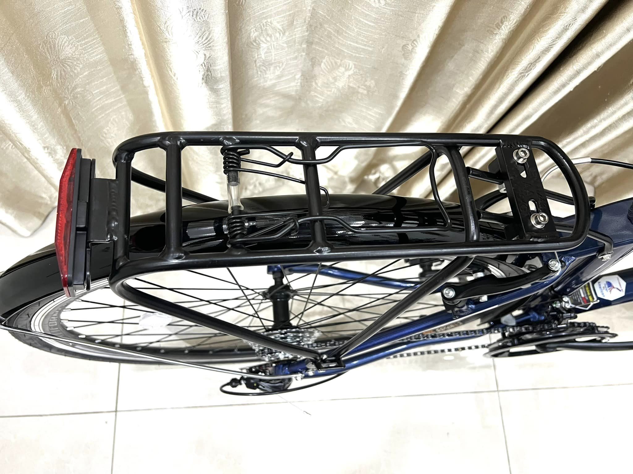Xe Đạp Đi Phố Califonia City 300 Khung nhôm 21 số shimano
