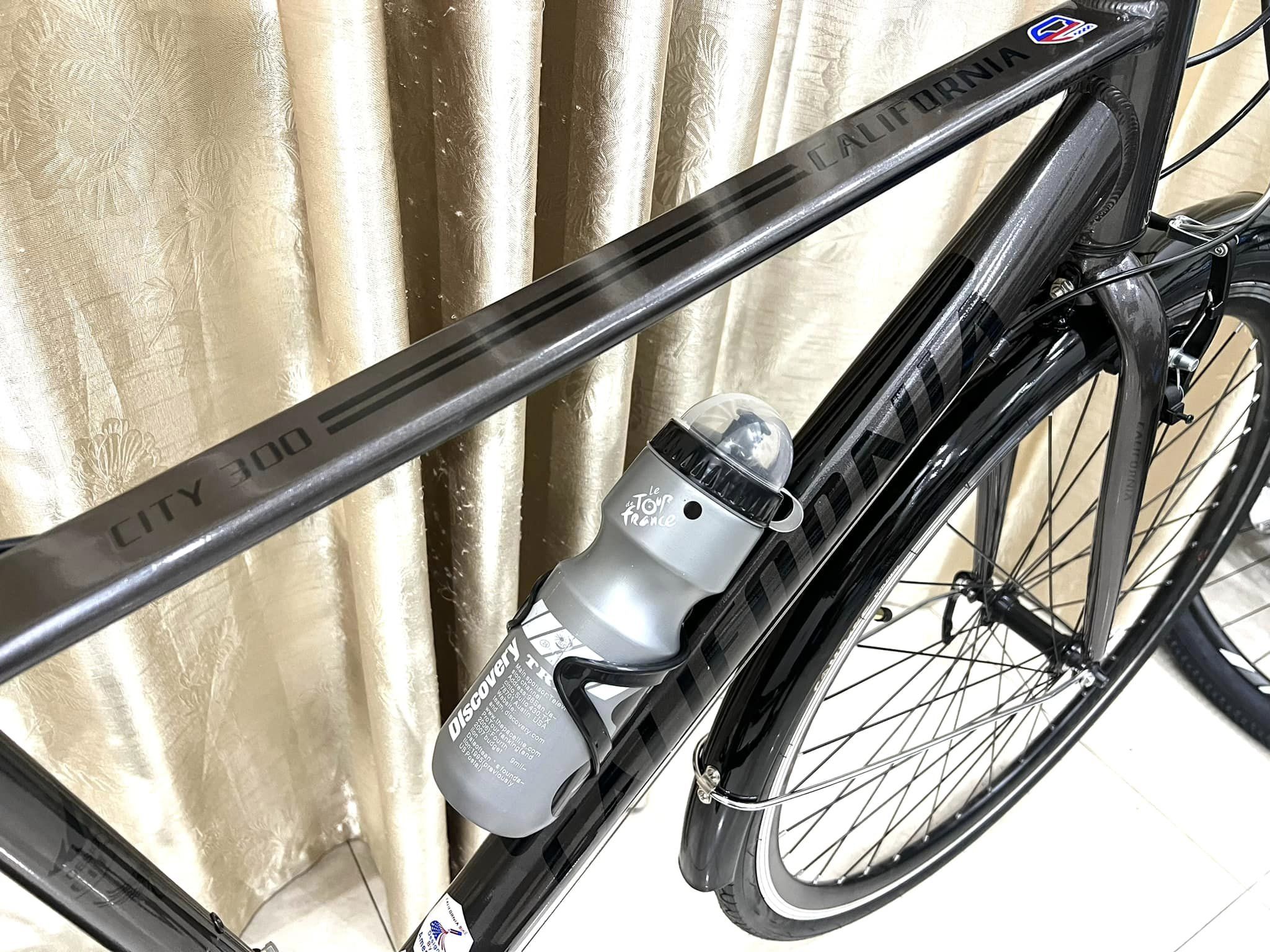 Xe Đạp Đi Phố Califonia City 300 Khung nhôm 21 số shimano