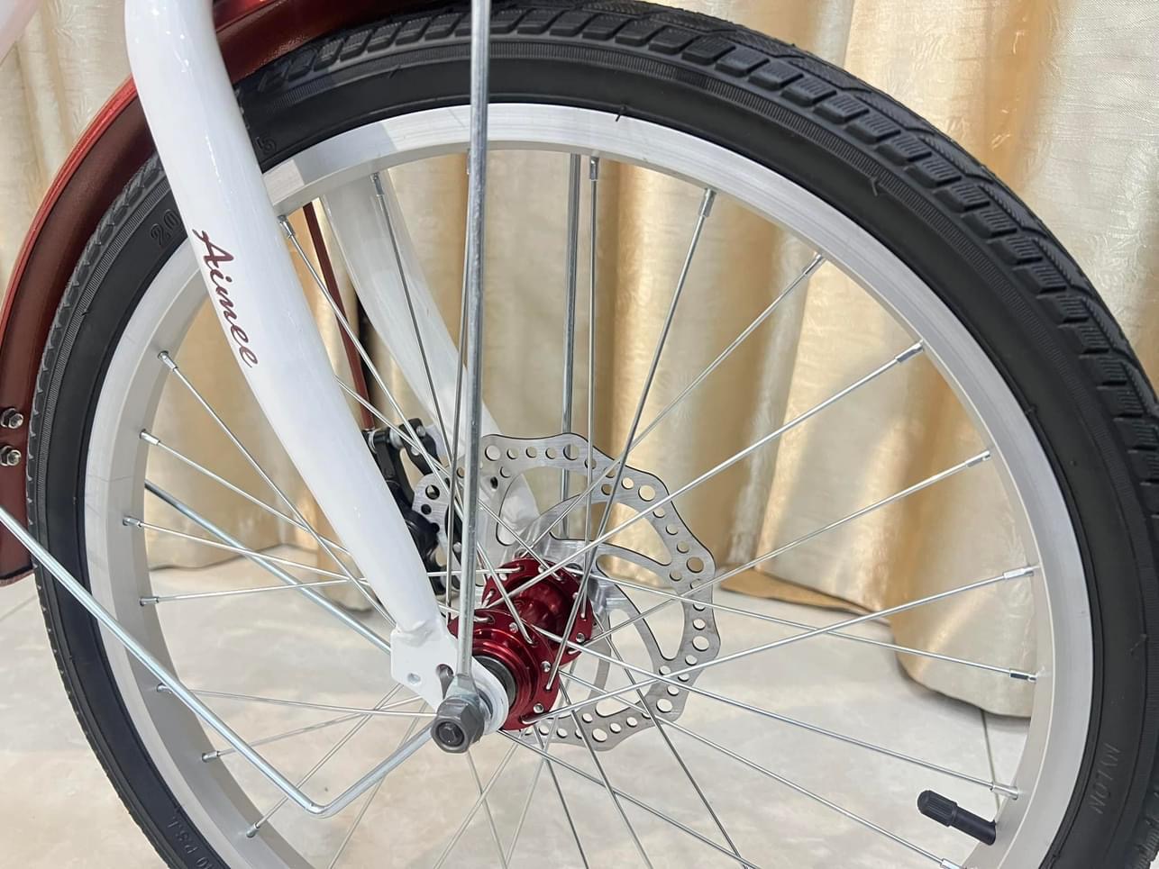 Xe đạp Aimee V20  ( 1m30 đến 1m80 )