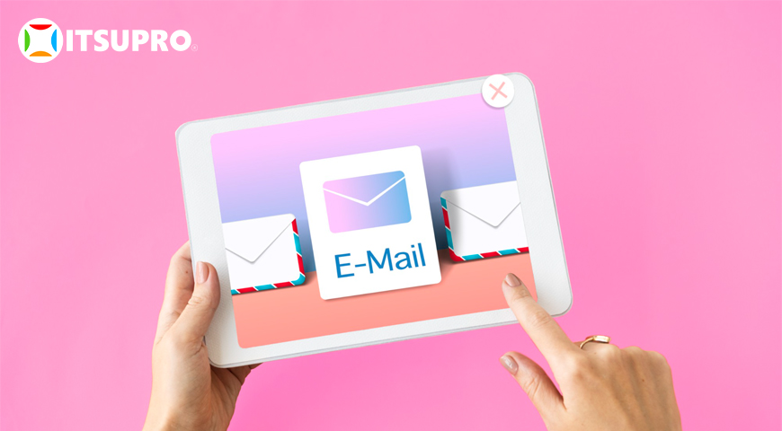 Email được sử dụng để trao đổi thư tín trực tuyến thông qua kết nối Internet