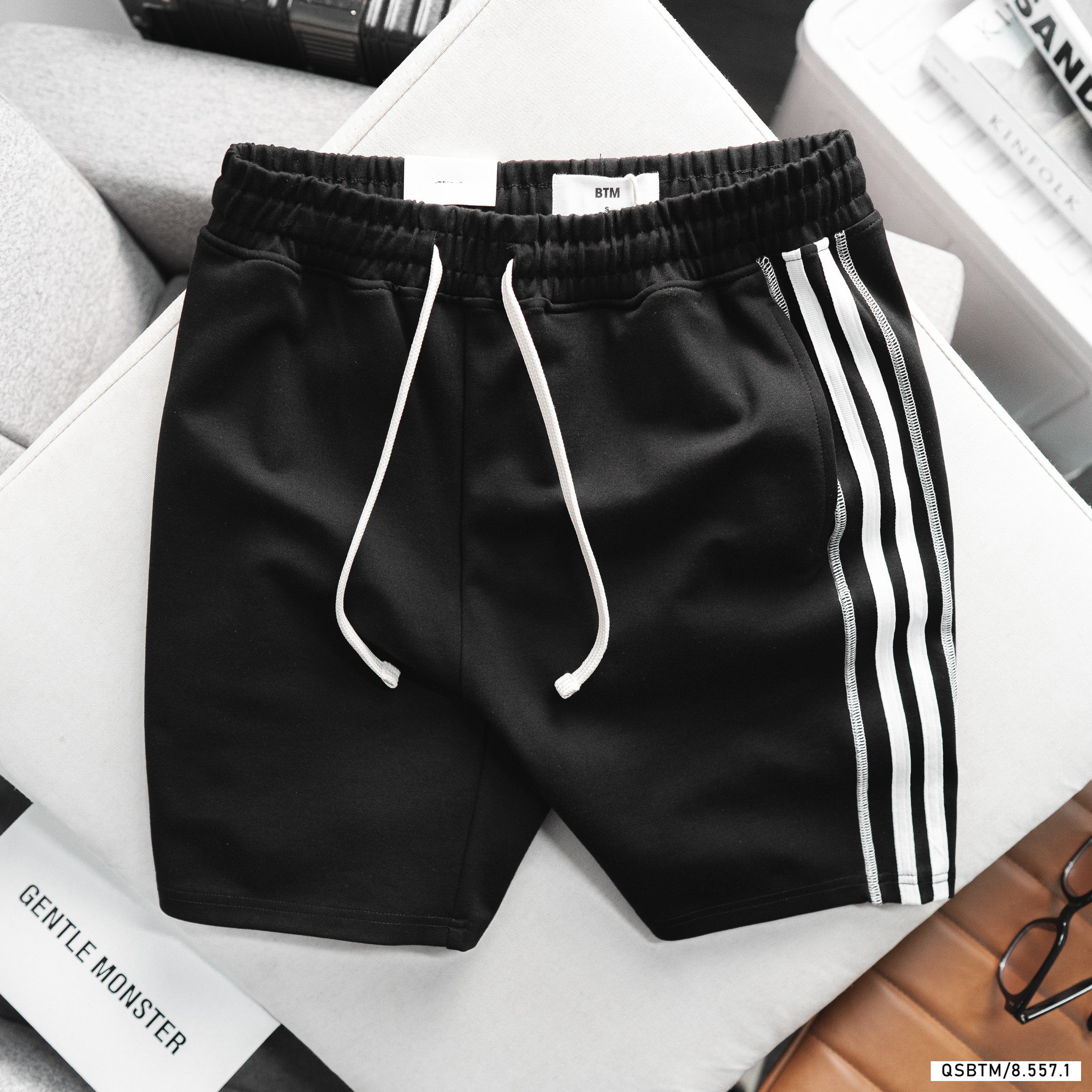 Quần Short nỉ sọc thân 5571