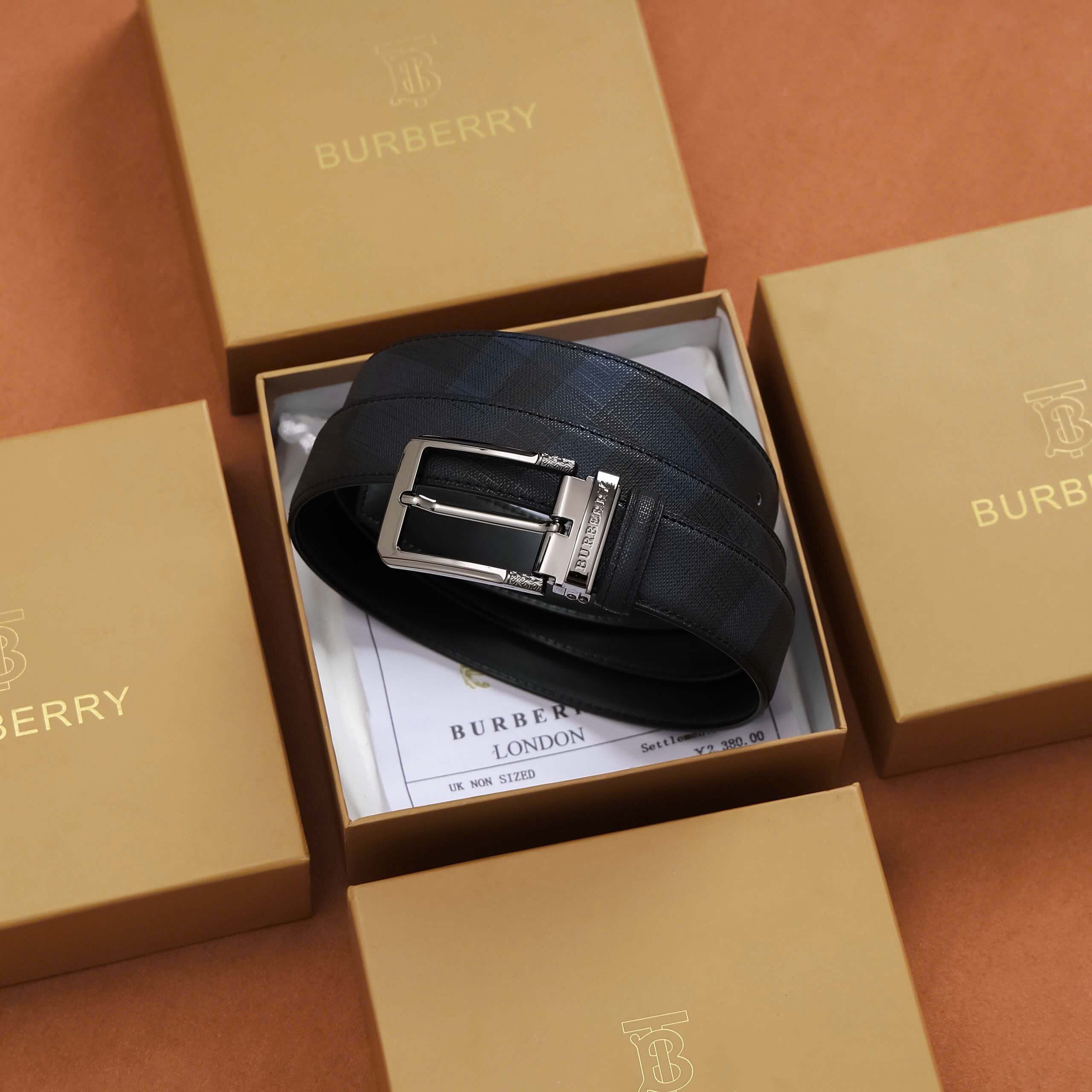 Thắt Lưng Da Synthetic Dập Vân DN09