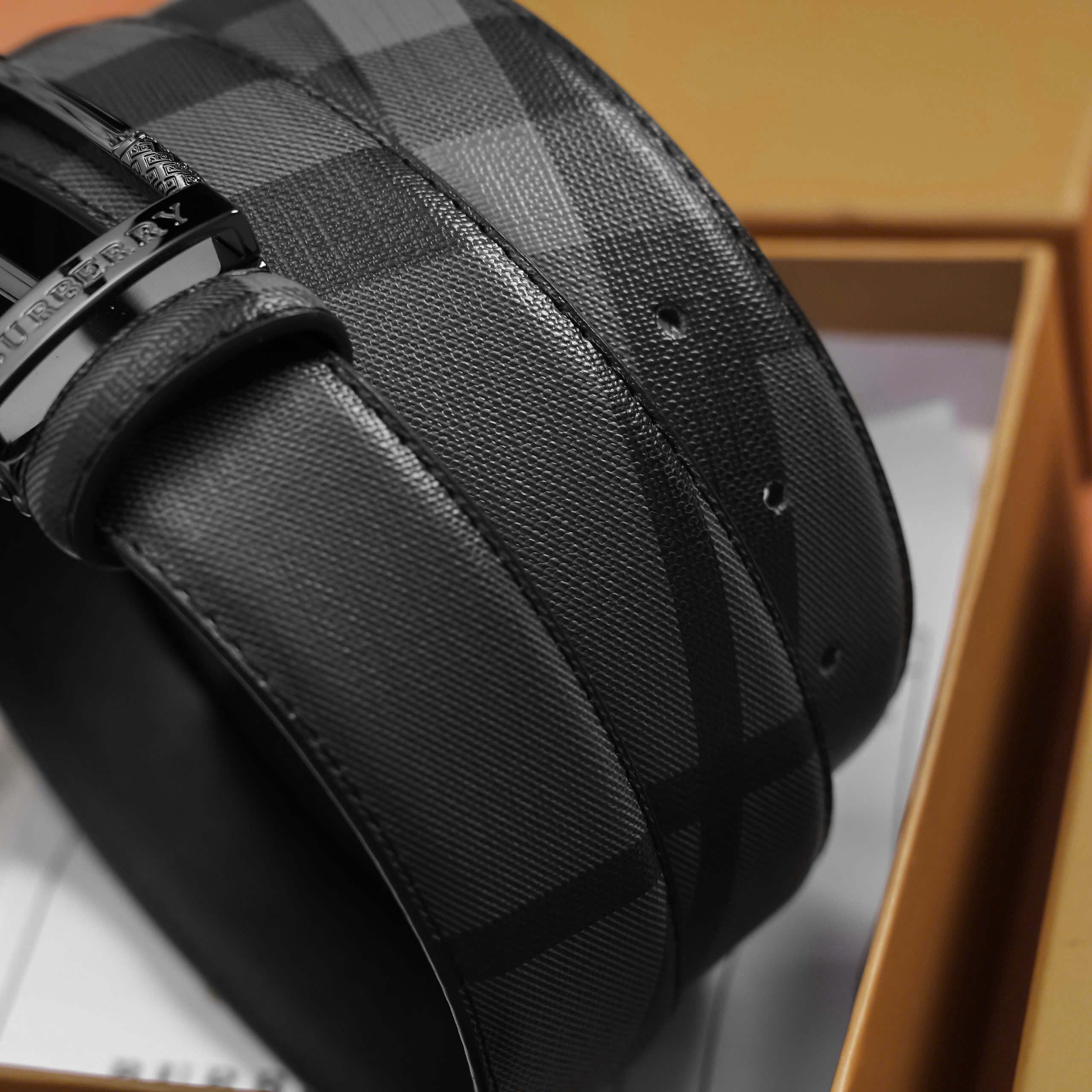 Thắt Lưng Da Synthetic Dập Vân DN09