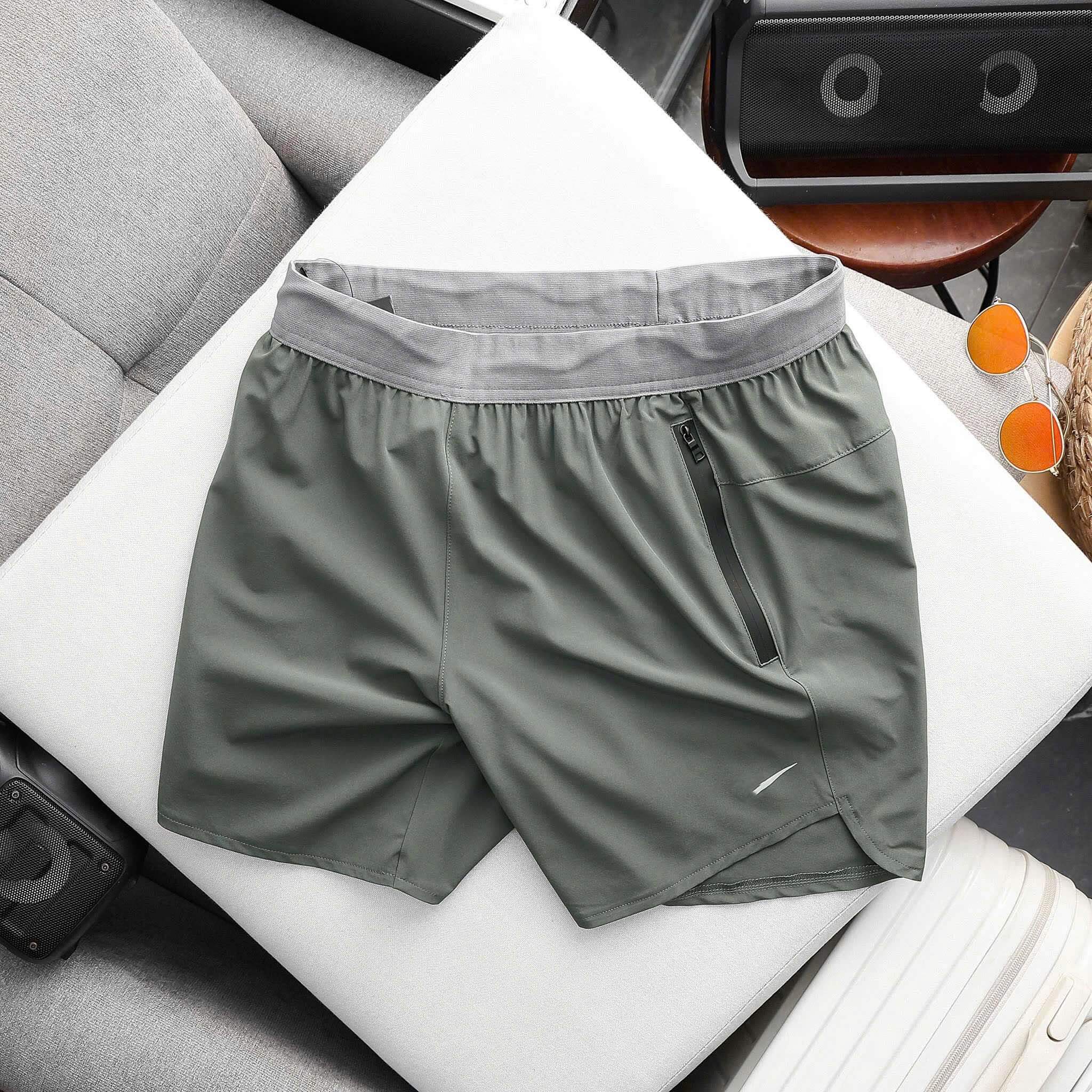 Quần Short Thể Thao Siêu Nhẹ & Đàn Hồi QS36
