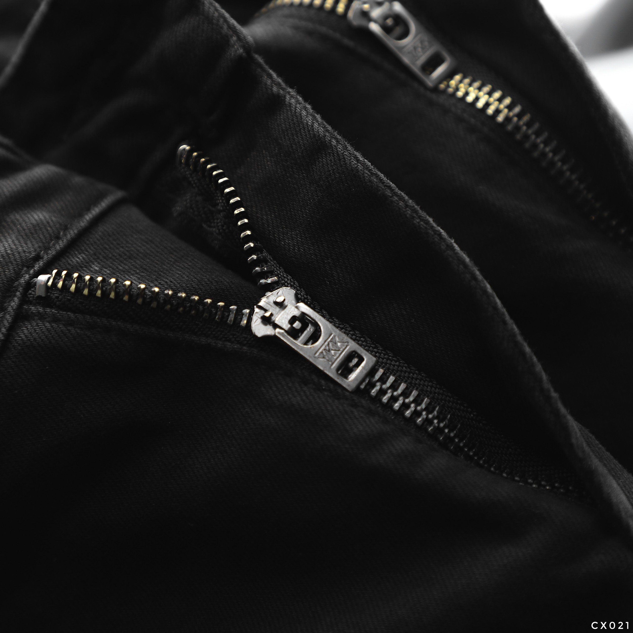 Quần Jeans dài LC CX021