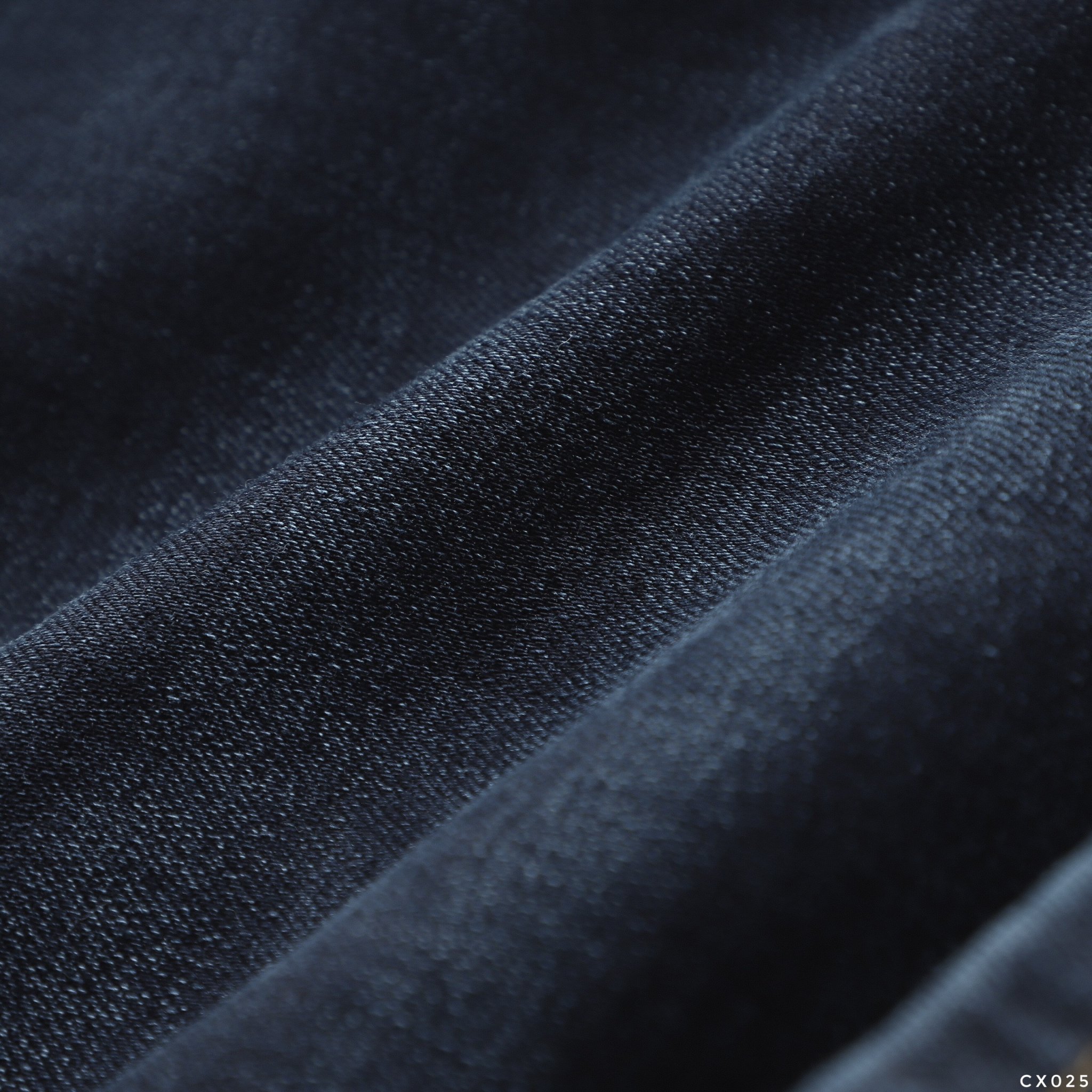 Quần Jeans dài LC CX025