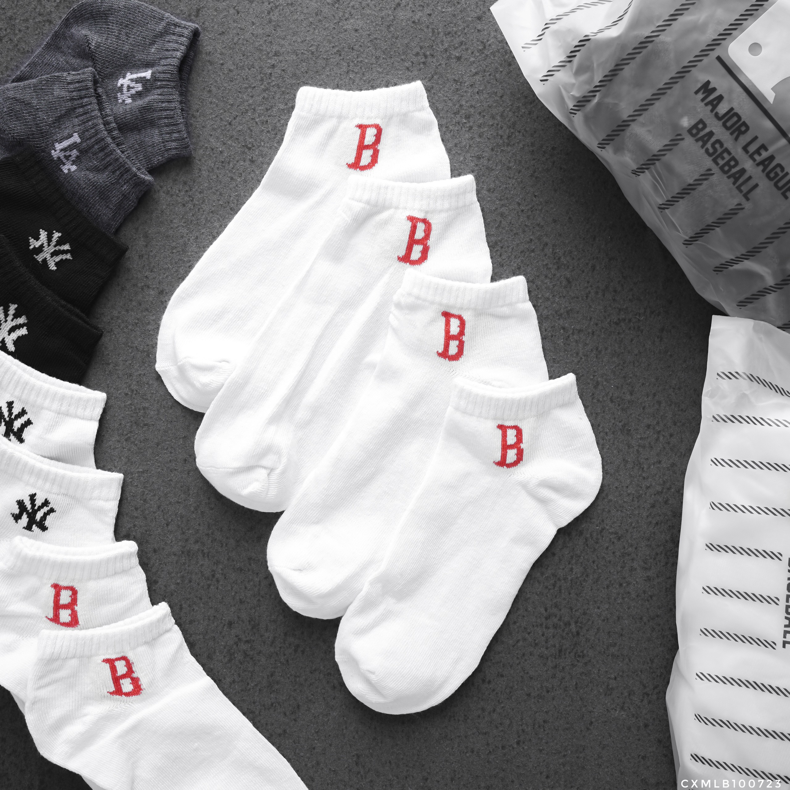 Set 8 đôi vớ ngắn MLB SET8