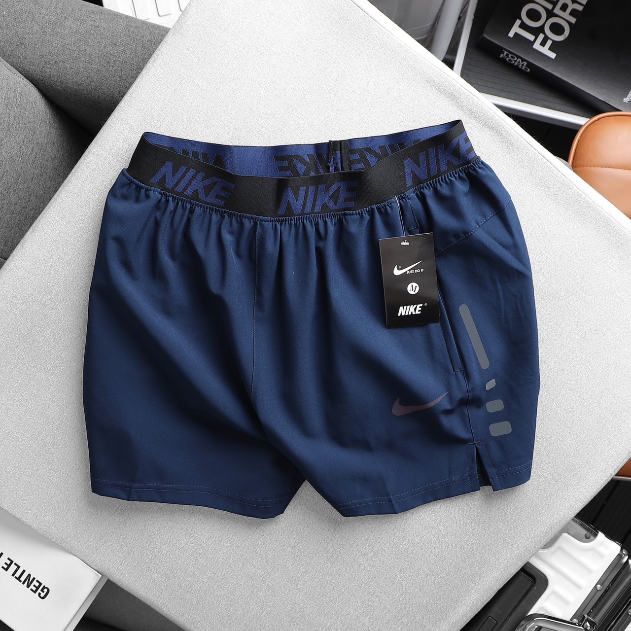 Short running Nike QS77