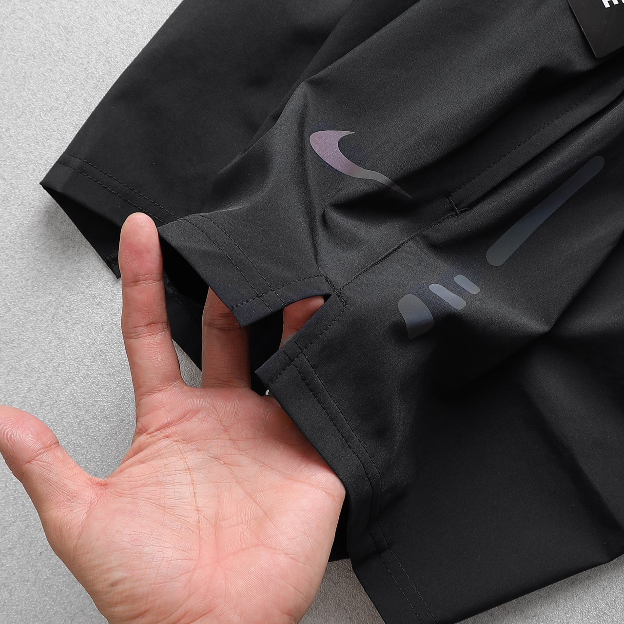 Short running Nike QS77