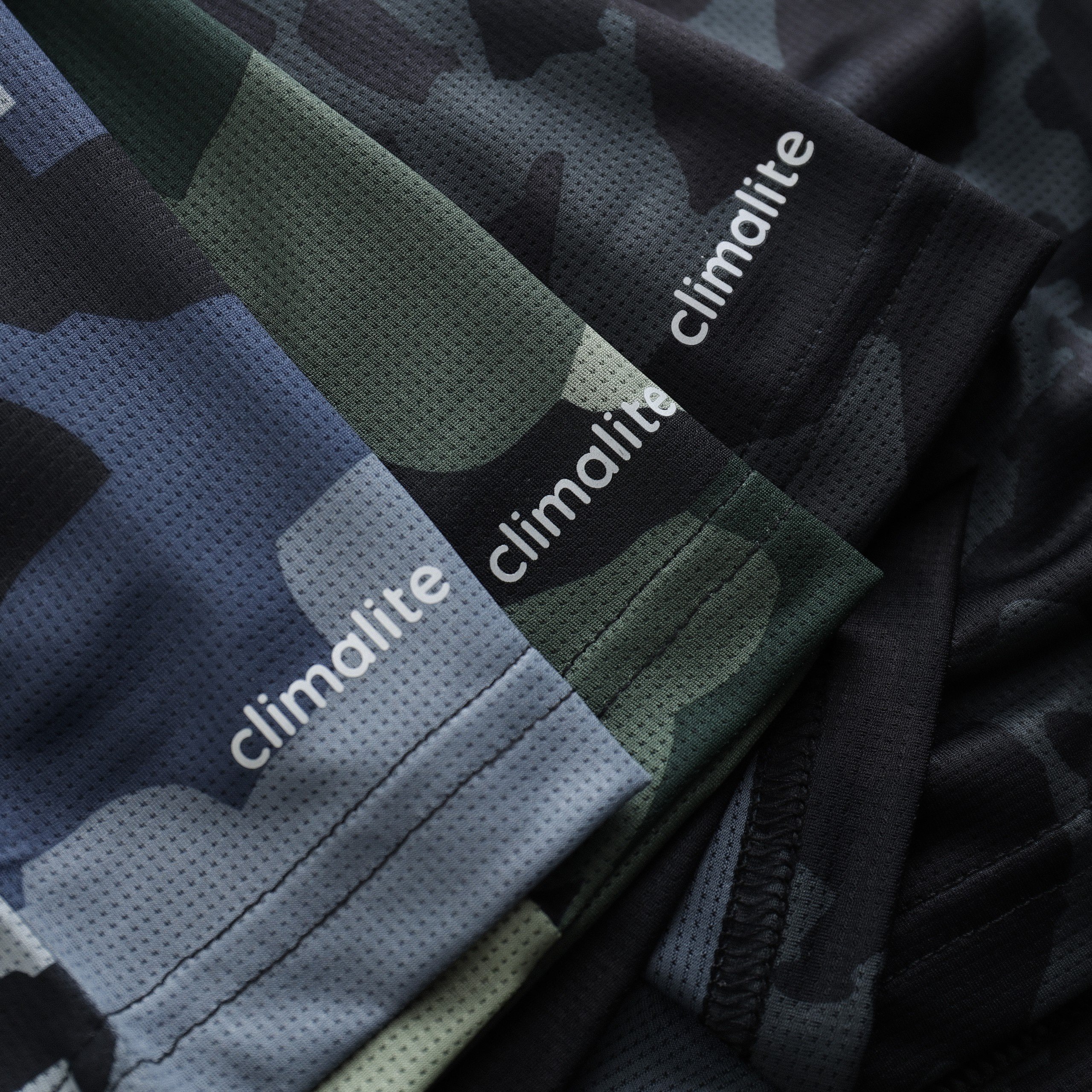 Áo thun das camo AT75