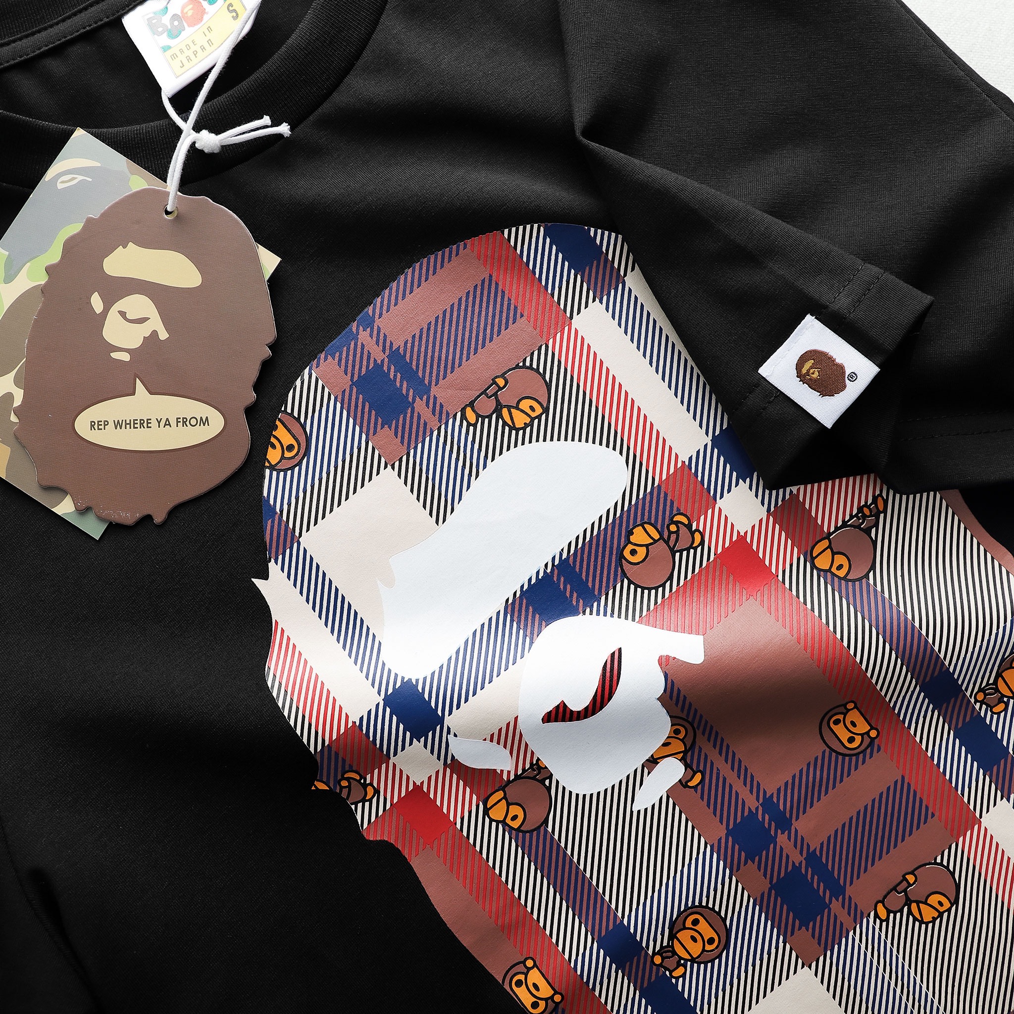Áo thun APE x BBR HEAD CT235