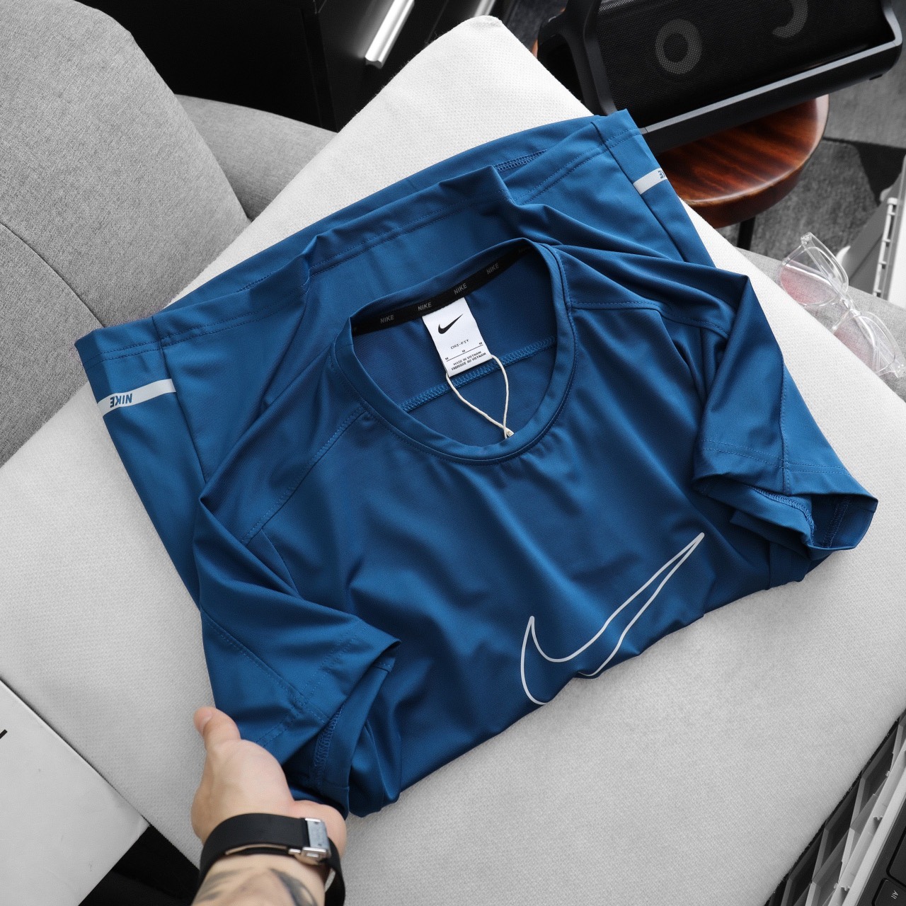 Áo thun thể thao NK Swoosh AT16