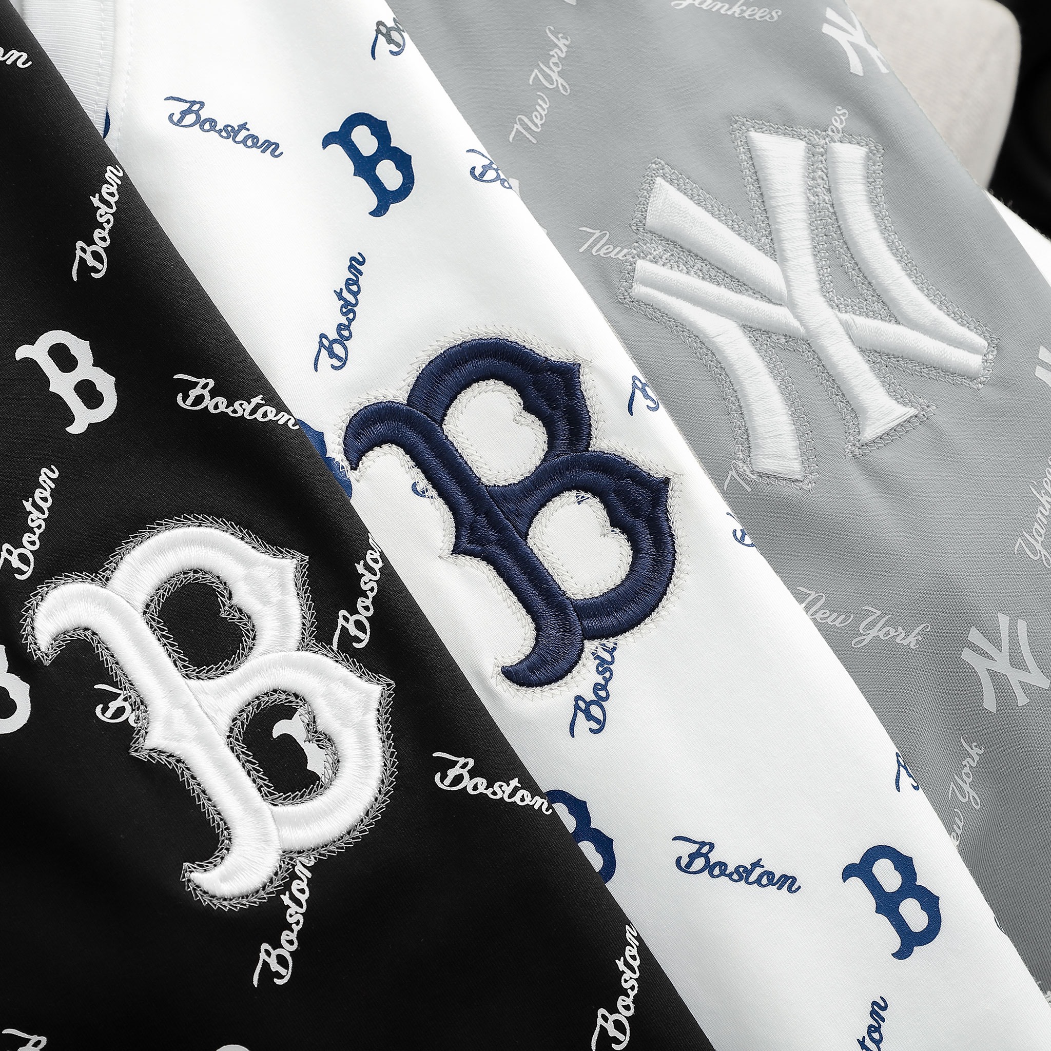 Áo thun MLB monogram CT321