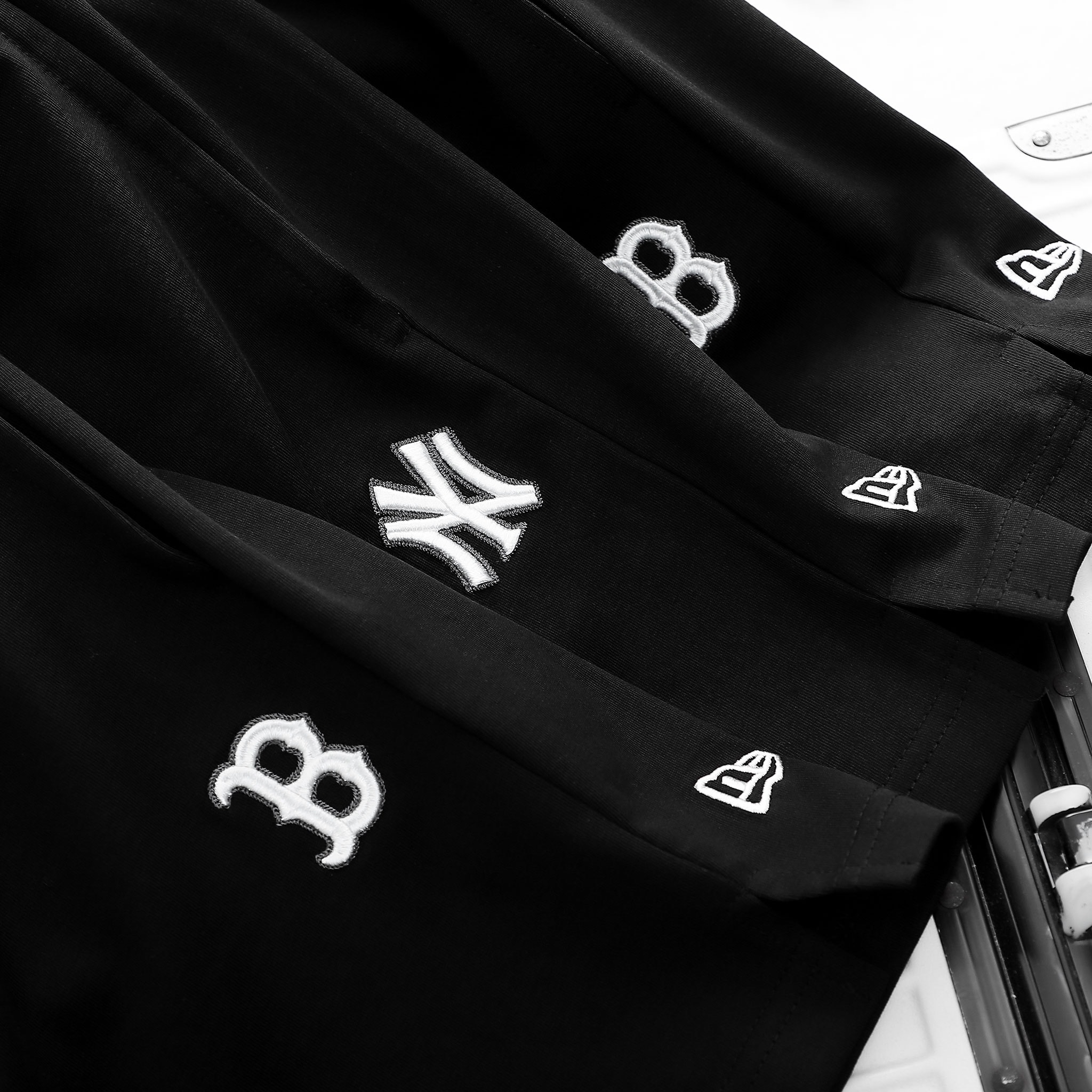 Áo thun MLB monogram CT321