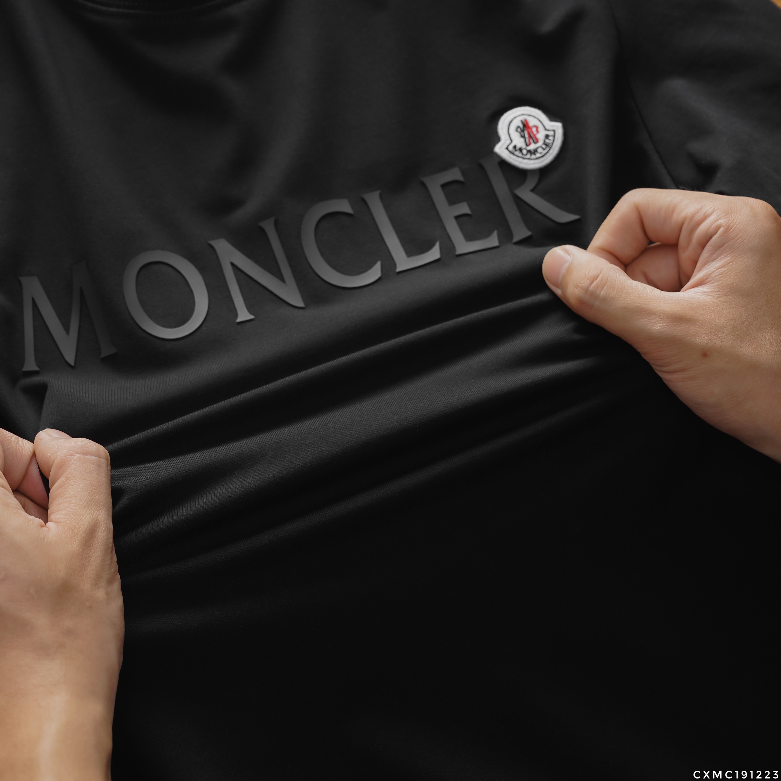 Áo thun trơn Moncler premium AT223