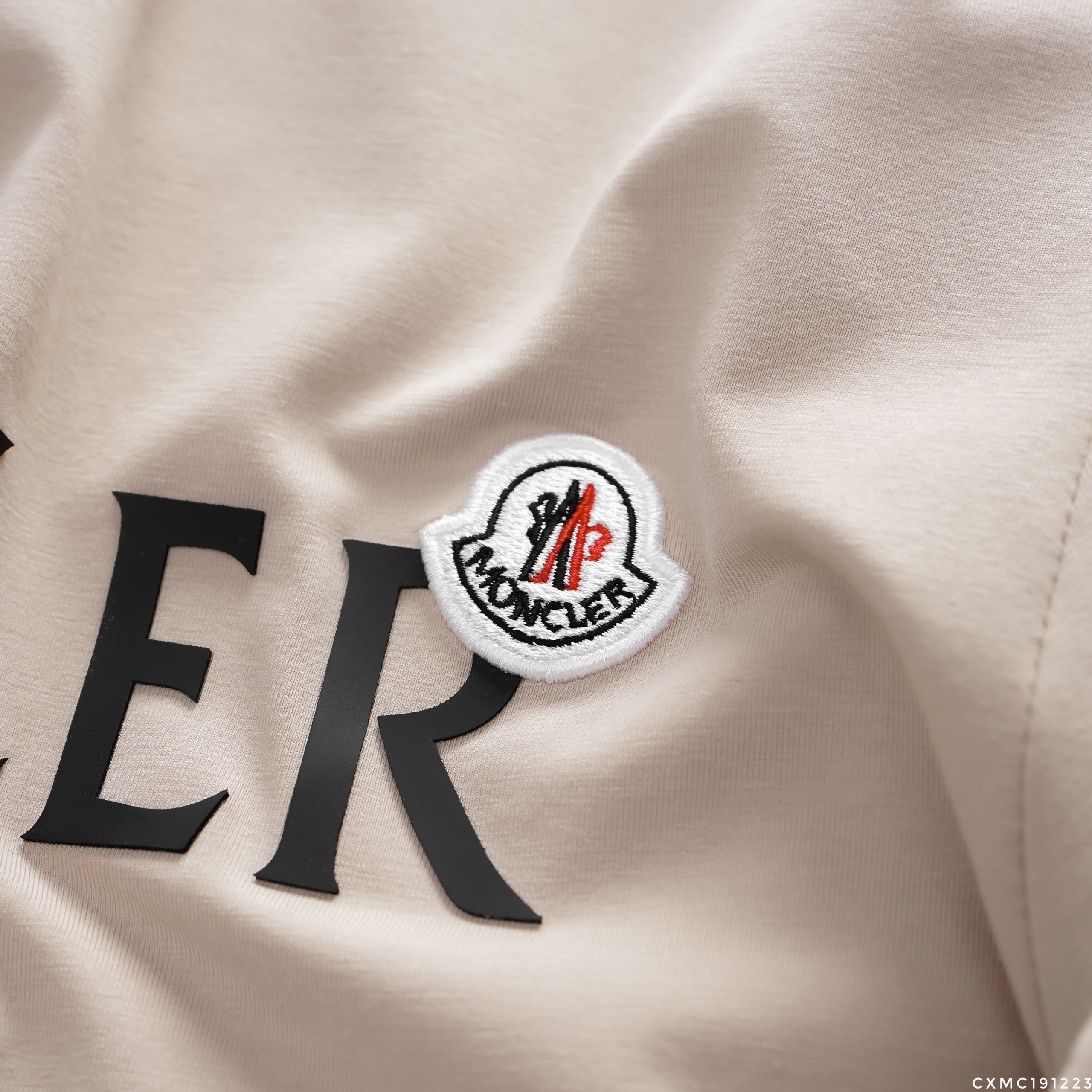 Áo thun trơn Moncler premium AT223