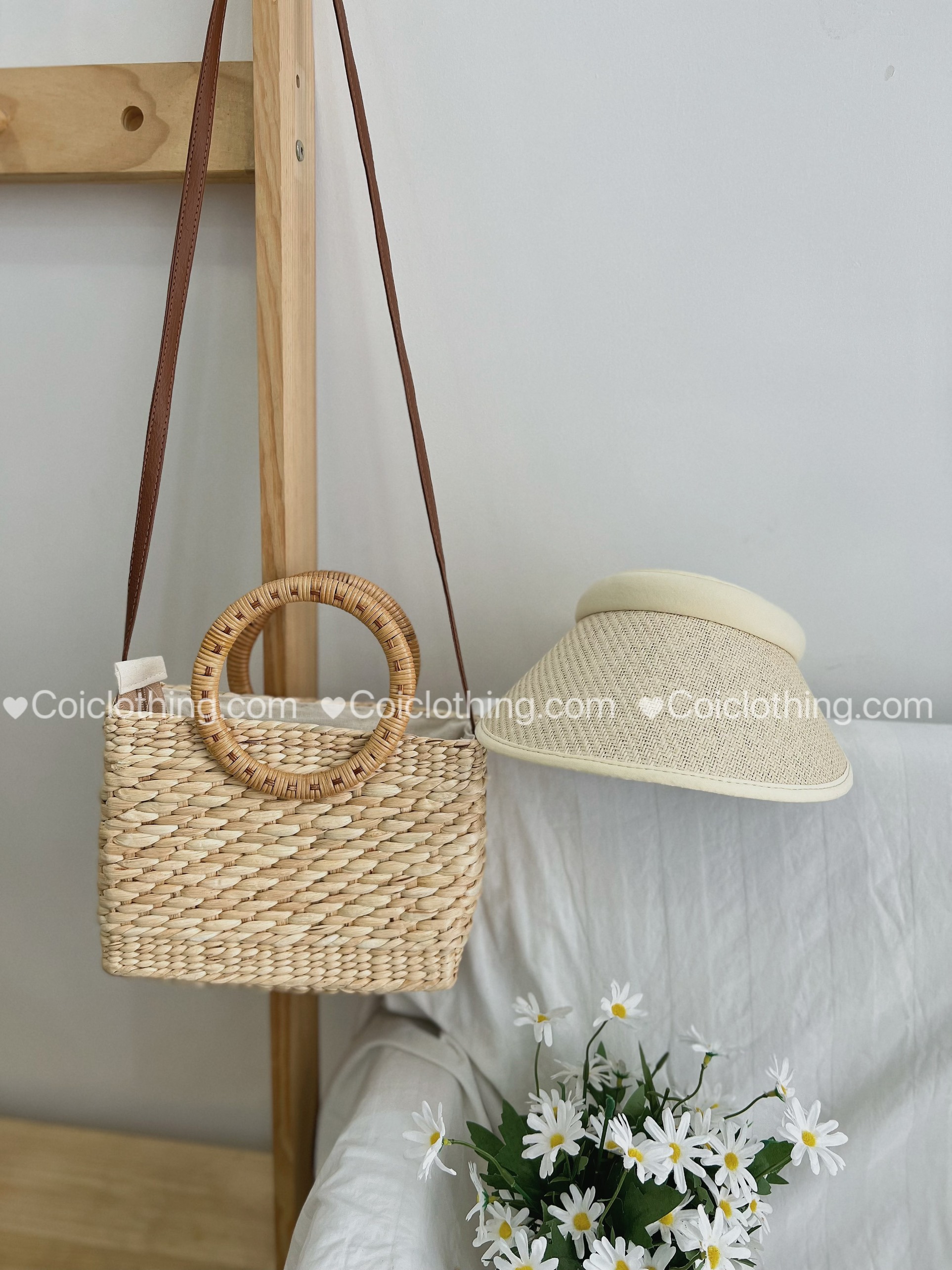 Lục bình chữ nhật ngang quai tròn