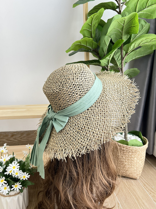 Nón cỏ thưa dây nơ
