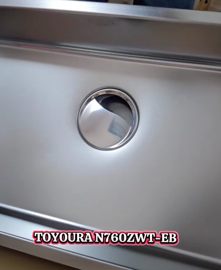 Chậu rửa 1 hố TOYOURA N760ZWT-EB