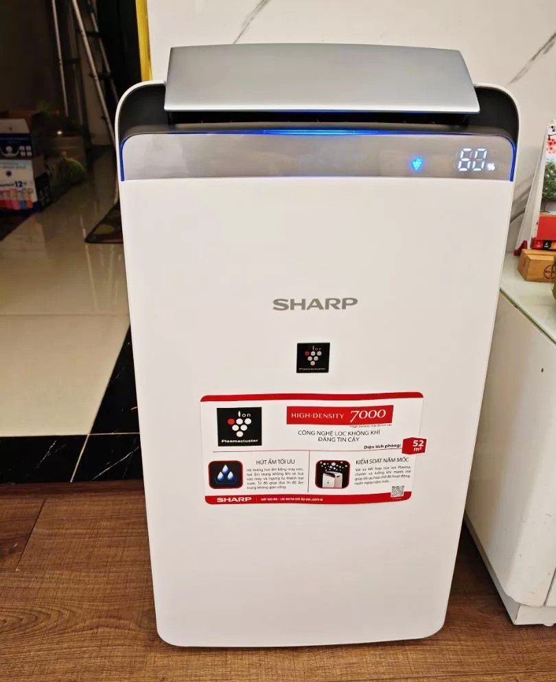 thời tiết khô dùng máy hút ẩm trong nhà bếp, nơi ít gió