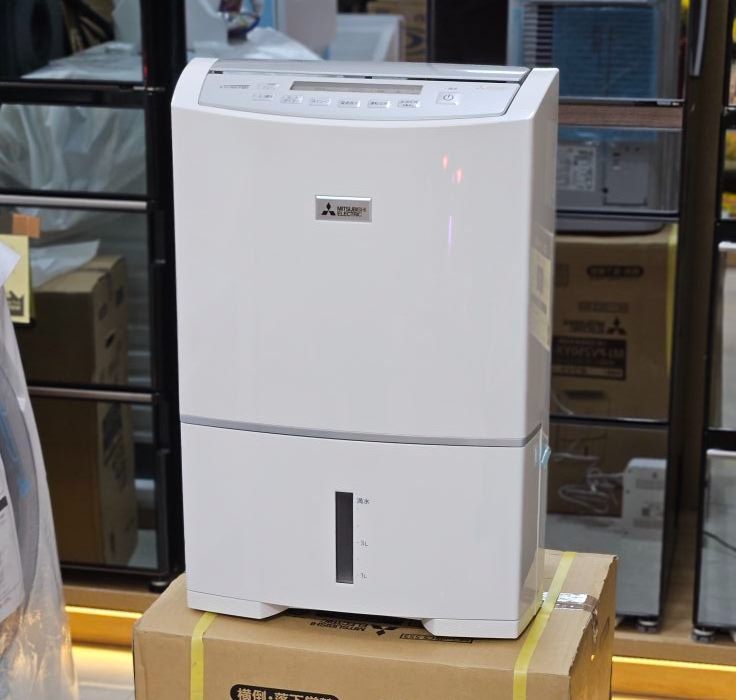 Máy hút ẩm dùng quanh năm được không?